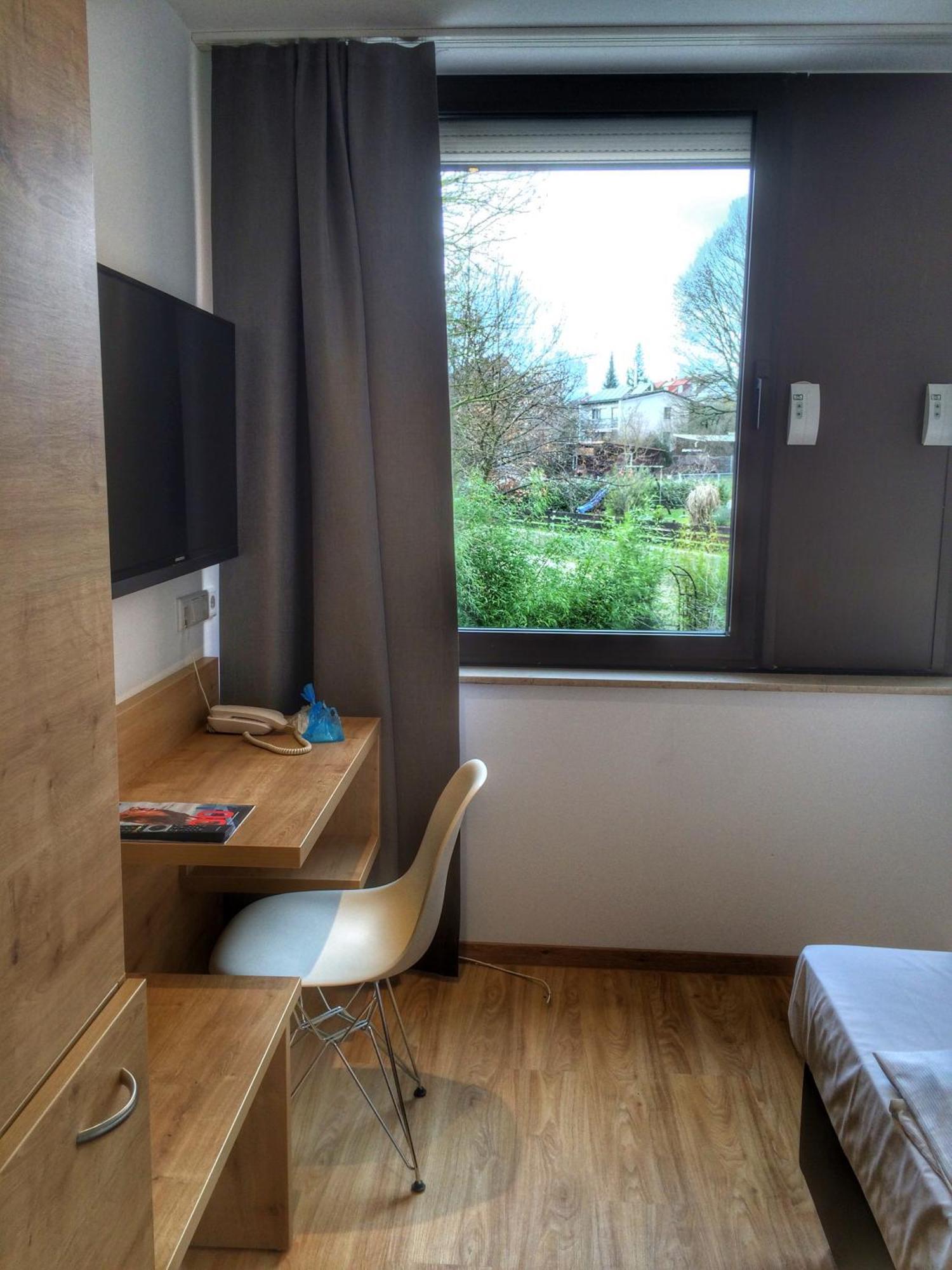 Hotel Knorz Zirndorf Δωμάτιο φωτογραφία