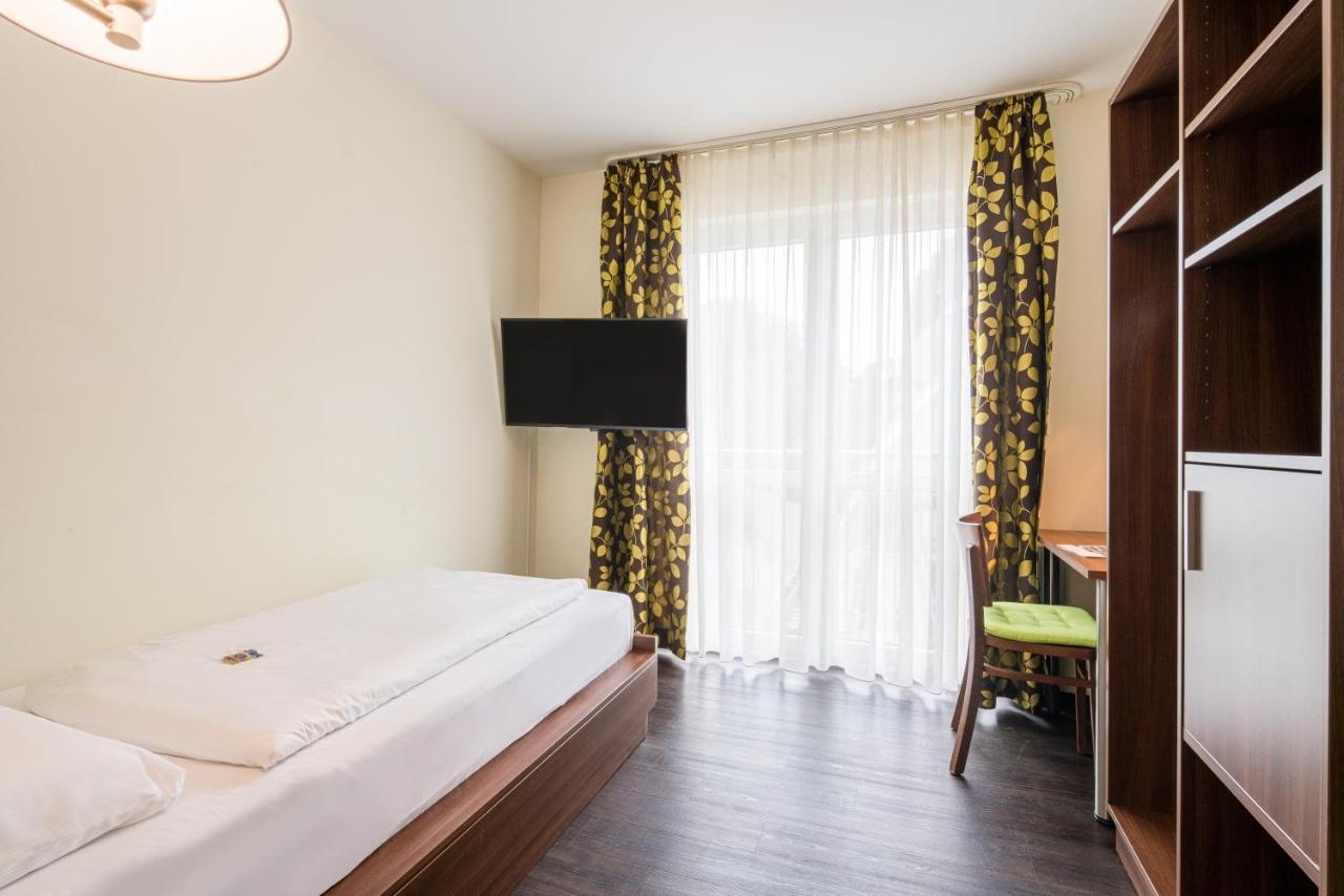 Hotel Knorz Zirndorf Εξωτερικό φωτογραφία